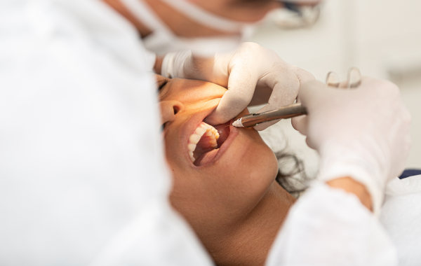 Endodontie chirurgicale Dentiste Attuil Régis | Endodontie à Paris 17