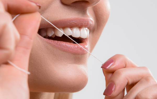 hygiene dentaire infection pulpaire paris abces Traitement de nécrose Dentiste Attuil Régis | Endodontie à Paris 17