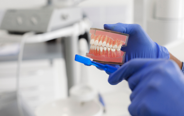 hygiene dentaire infection pulpaire paris racine Retraitement endodontique Dentiste Attuil Régis | Endodontie à Paris 17