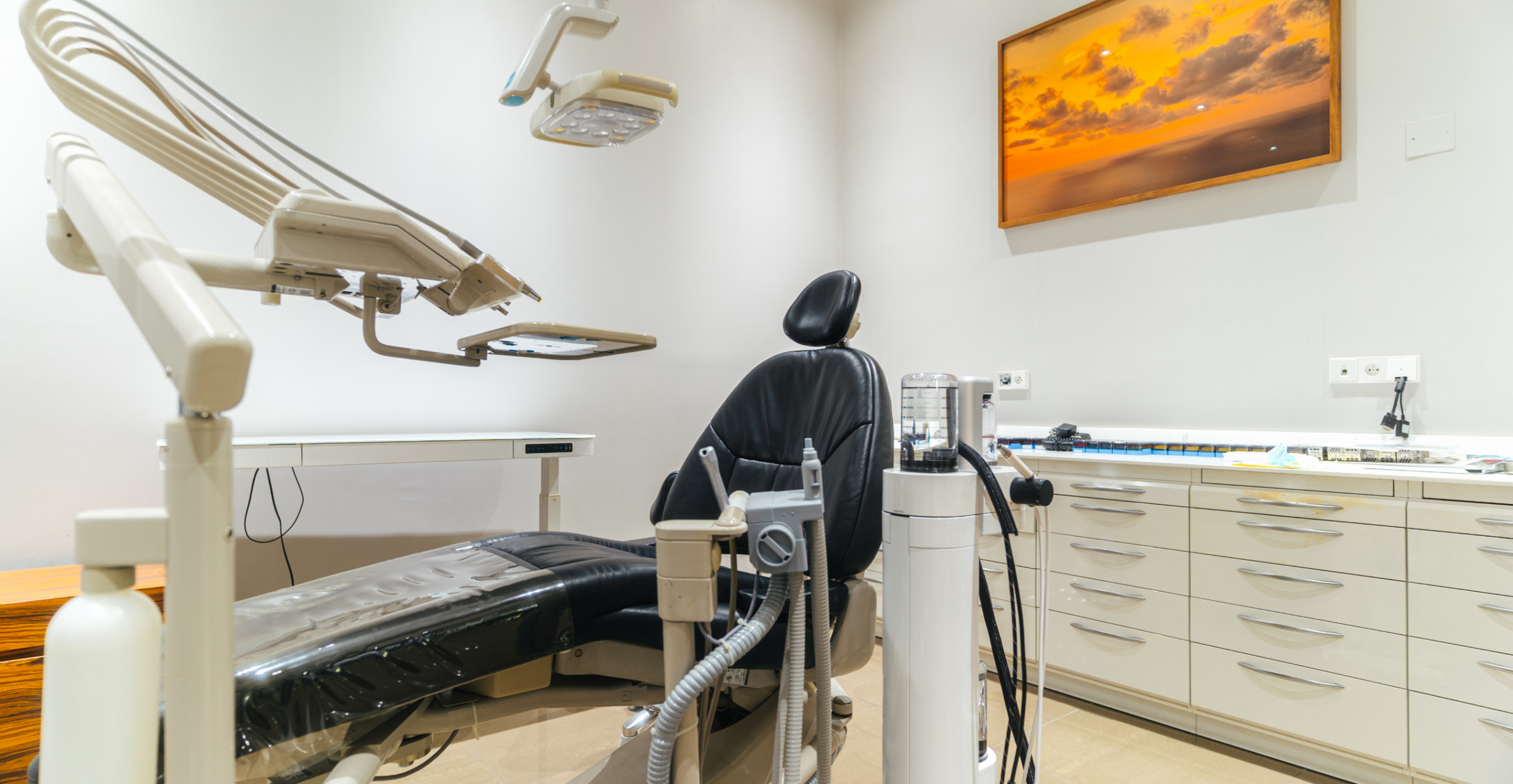 Accueil Dentiste Attuil Régis, Endodontie à Paris 17