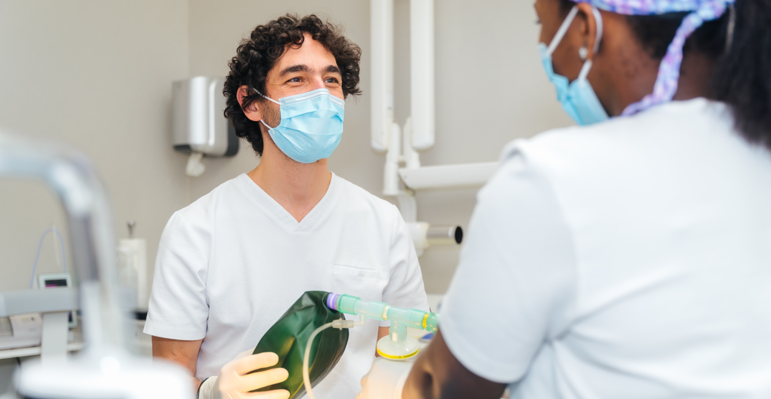 Dentiste Attuil Régis, Endodontie à Paris 17